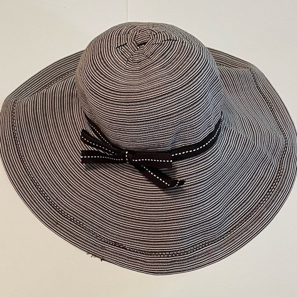 Gap Brown Stripped Sun hat M/L - Picture 1 of 5